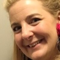 Cici (Carolyn) profile image