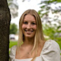Nicole profile image