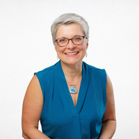 Stephanie profile image