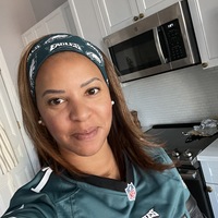 Sharon profile image