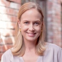 Carrie profile image