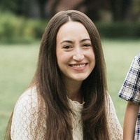 Adrienne profile image