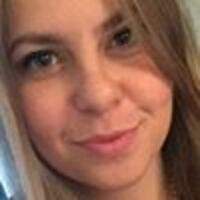 Daniela profile image